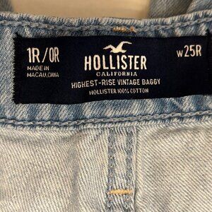 Hollister jeans